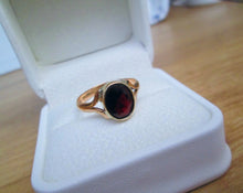 Load image into Gallery viewer, Art Deco 1930s 22ct Yellow Gold Oval Cut Bezel Set Garnet Solitaire Ring