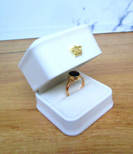 Load image into Gallery viewer, Art Deco 1930s 22ct Yellow Gold Oval Cut Bezel Set Garnet Solitaire Ring