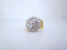 Load image into Gallery viewer, Heavy 14ct Yellow Gold 2.00ct Large Brilliant Cut Diamond Cluster Ring
