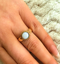 Load image into Gallery viewer, Victorian 22ct Yellow Gold Opal Solitaire Ring