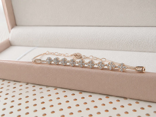 18ct Rose Gold Natural Diamond Floral Clover Cluster Bar Chain Bracelet