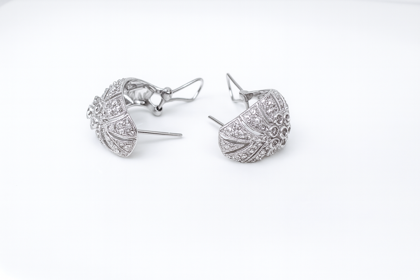 14ct White Gold Diamond Dome Cluster Earrings - 106 Natural Diamonds • Omega Backs