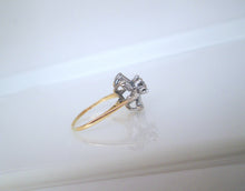 Load image into Gallery viewer, 14ct Yellow Gold 1.30ct Transitional & Baguette Cut Diamond Cluster Ring