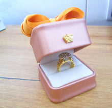 Load image into Gallery viewer, Heavy 14ct Yellow Gold 2.00ct Large Brilliant Cut Diamond Cluster Ring