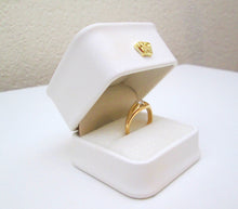 Load image into Gallery viewer, 18ct Yellow Gold Old Mine Cut Diamond Signet Solitaire Ring