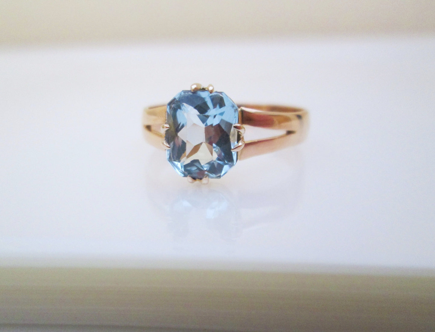 Victorian 22ct Yellow Gold Aquamarine Solitaire Ring