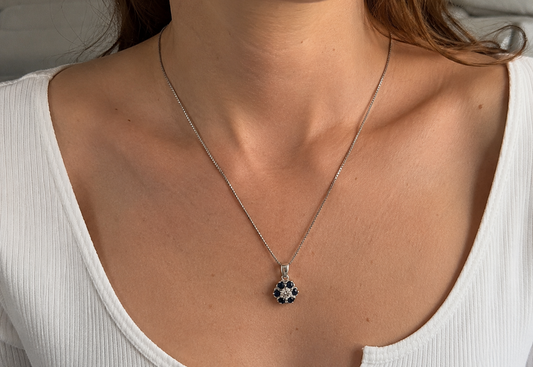 Vintage 18ct White Gold Sapphire & Diamond Cluster Pendant Necklace