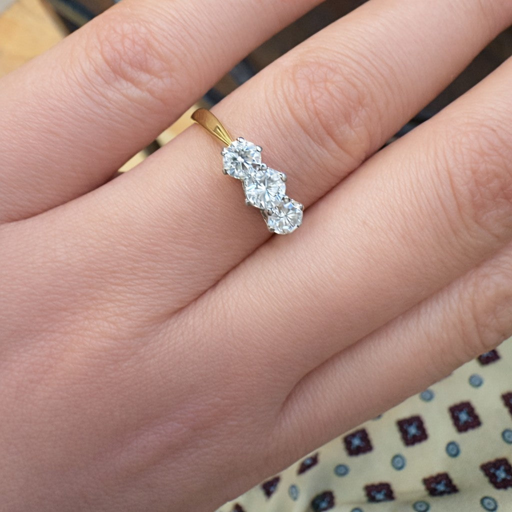 18ct Yellow Gold 1.00ct Three Stone Brilliant Cut Diamond Trilogy Ring