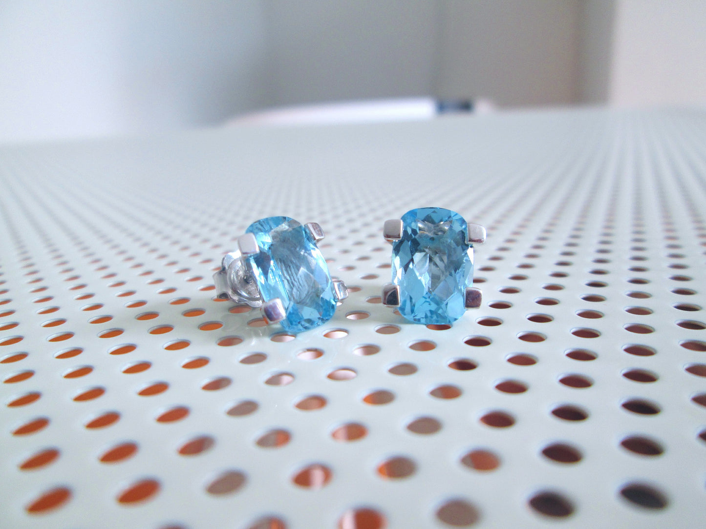 18ct White Gold Large Swiss Blue Topaz Stud Earrings Checkerboard Cushion Studs