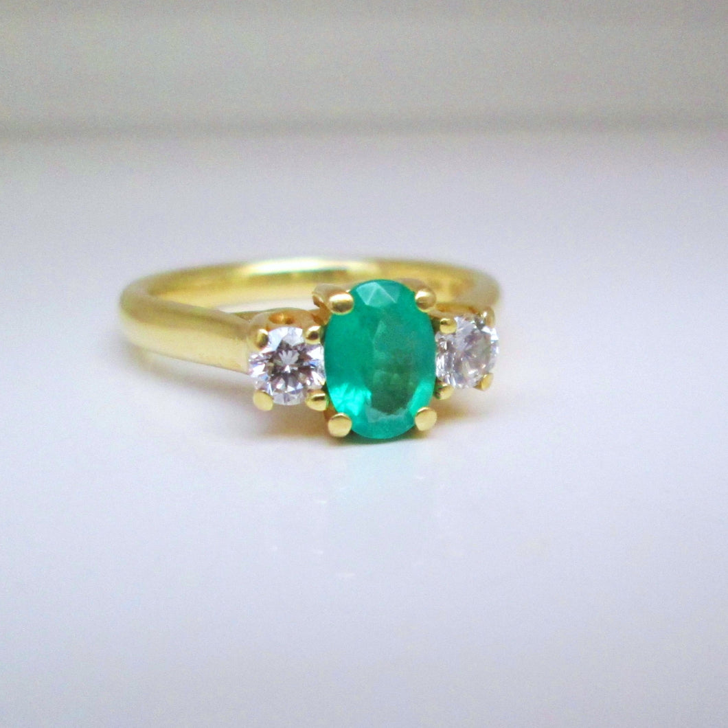 18ct Yellow Gold Oval & Brilliant Cut Emerald & Diamond Trilogy Ring