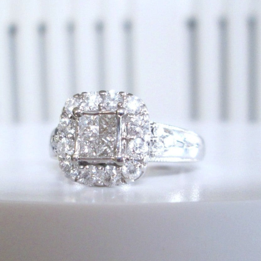 9ct White Gold 1.00ct Princess & Brilliant Cut Diamond Halo Cluster Ring