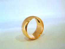 Load image into Gallery viewer, Vintage 18ct Yellow Gold Wide Chunky Court Wedding Band Ring
