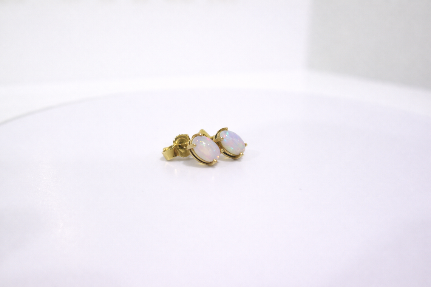 14ct Yellow Gold Oval Cabochon Opal Stud Earrings 18ct Butterfly Backs