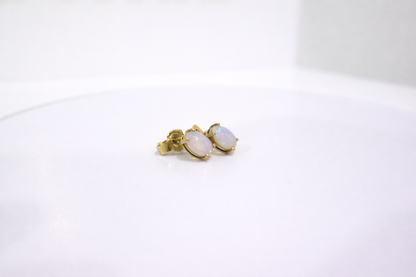 14ct Yellow Gold Oval Cabochon Opal Stud Earrings 18ct Butterfly Backs