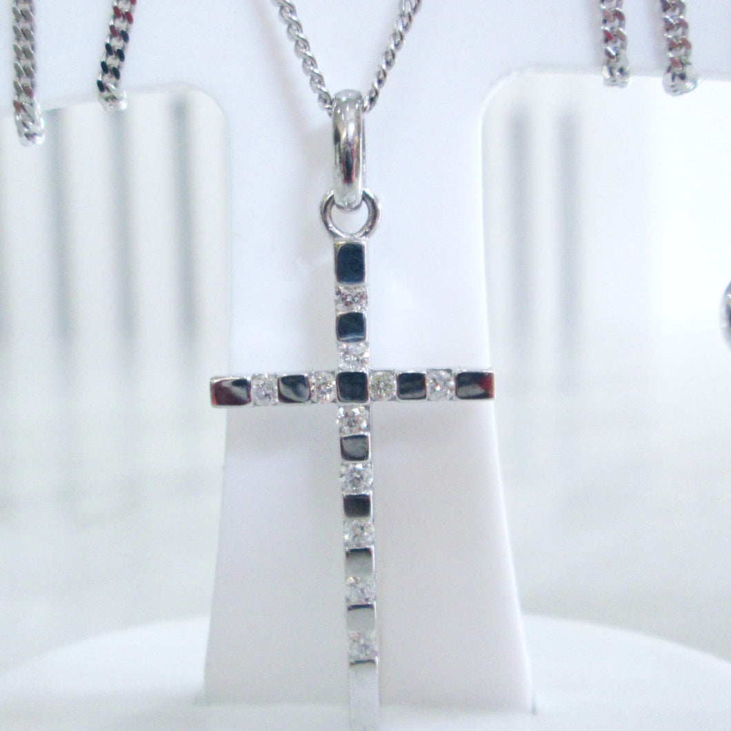 9ct White Gold Brilliant Cut Diamond Cross Pendant Necklace