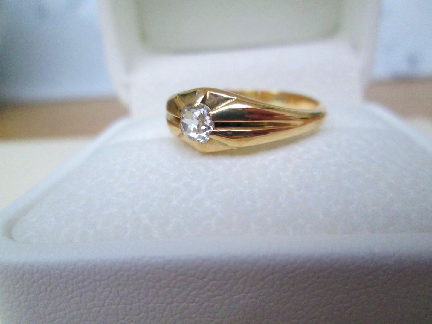 18ct Yellow Gold Old Mine Cut Diamond Signet Solitaire Ring