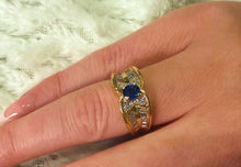 Load image into Gallery viewer, 18ct Yellow Gold Sapphire &amp; Diamond Solitaire Cluster Ring
