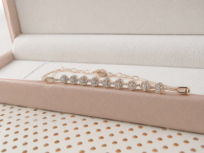18ct Rose Gold Natural Diamond Floral Clover Cluster Bar Chain Bracelet