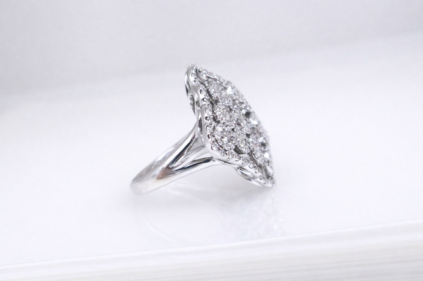 18ct White Gold 3.50ct Large Diamond Daisy Cluster Ring