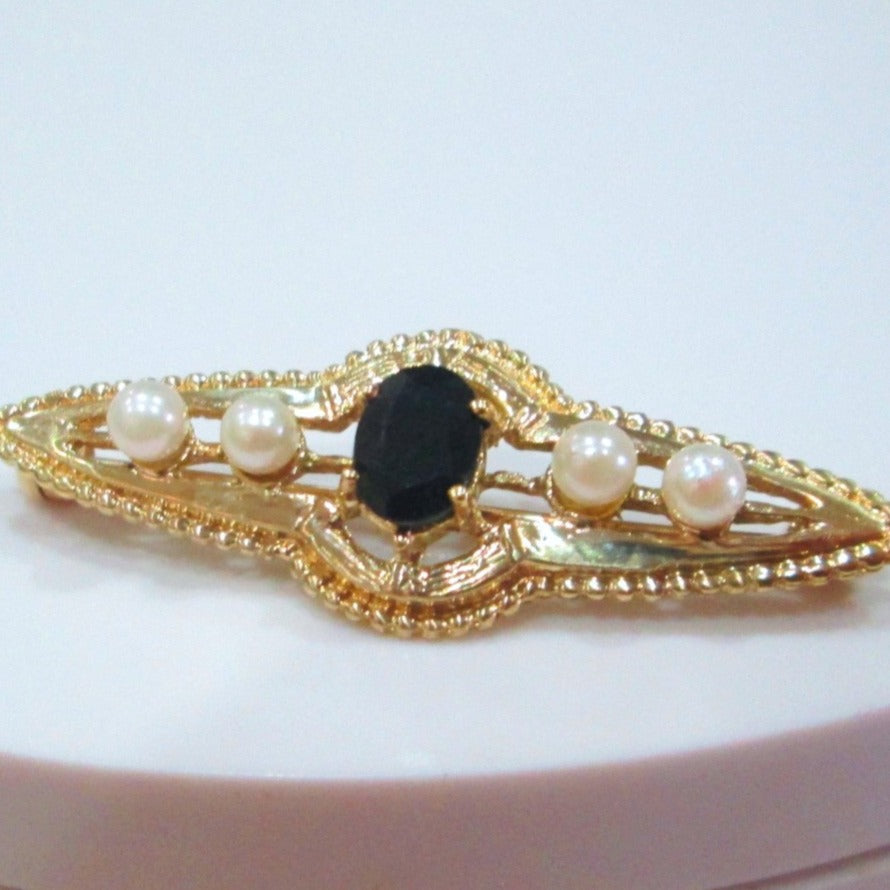 9ct Yellow Gold Oval Cut Sapphire & Cultured Pearl Pin Brooch