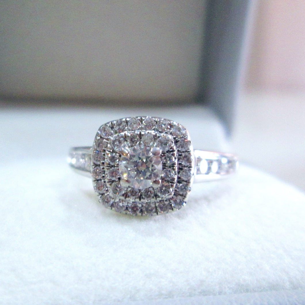 18ct White Gold .82ct Brilliant Cut Diamond Halo Cluster Ring