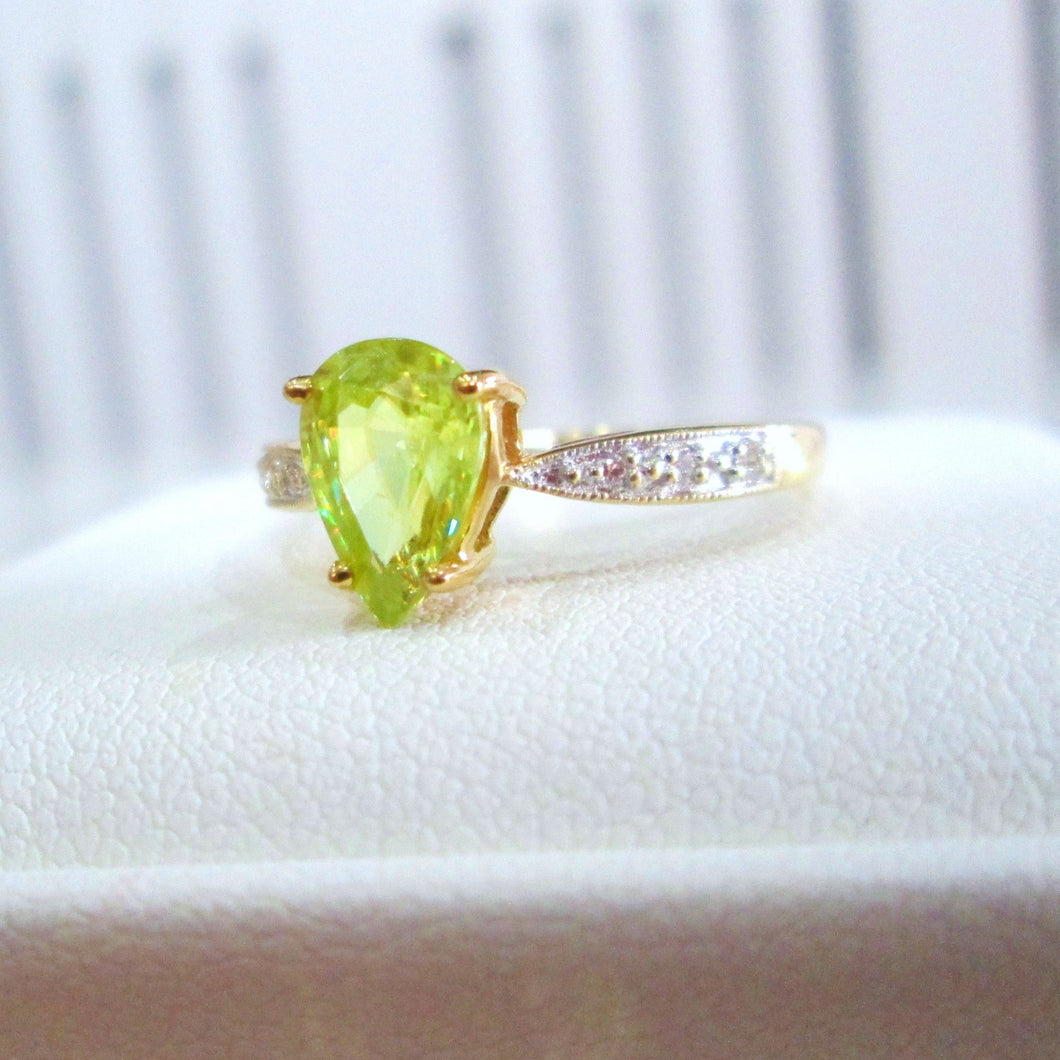 18ct Yellow Gold Pear Cut Sphene & Brilliant Cut Diamond Solitaire Ring