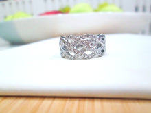 Load image into Gallery viewer, 14ct White Gold 1.10ct Heavy Brilliant Cut Diamond Cluster Ring
