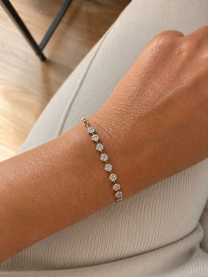 18ct Rose Gold Natural Diamond Floral Clover Cluster Bar Chain Bracelet