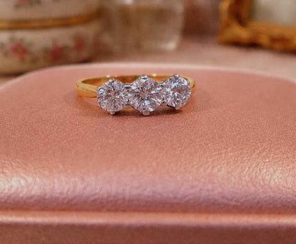 18ct Yellow Gold 1.00ct Three Stone Brilliant Cut Diamond Trilogy Ring
