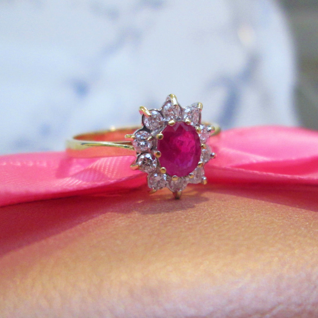 18ct Yellow Gold Ruby & Brilliant Cut Diamond Cluster Halo Ring