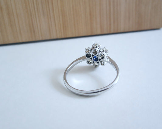 18ct White Gold & Platinum Sapphire & Pearl Daisy Cluster Ring