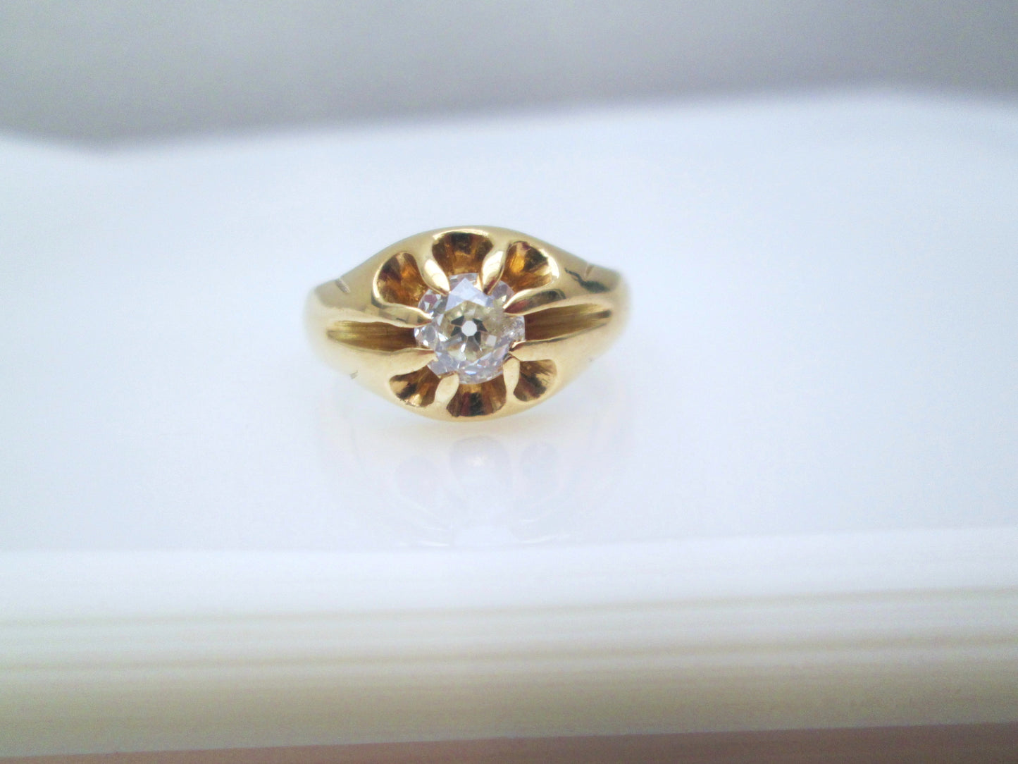 Edwardian 18ct Yellow Gold Old Mine Cut Diamond Solitaire Signet Ring