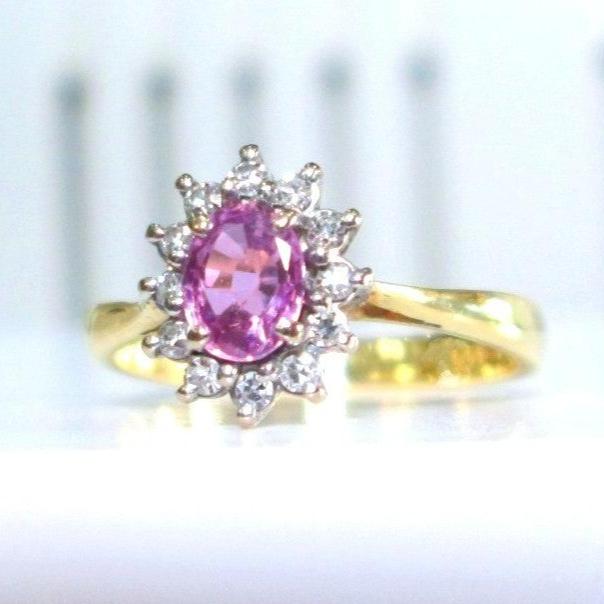 18ct Yellow Gold Oval Cut Pink Sapphire & Diamond Cluster Halo Ring