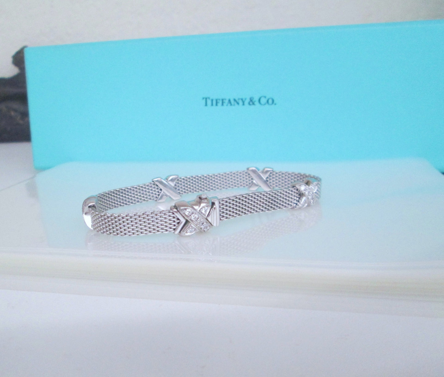 18ct White Gold Rare Designer Diamond Cross Mesh Bracelet