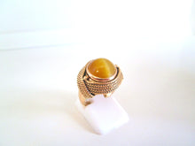 Load image into Gallery viewer, Heavy 18ct Yellow Gold Cabochon Tigers Eye Solitaire Rope Ring
