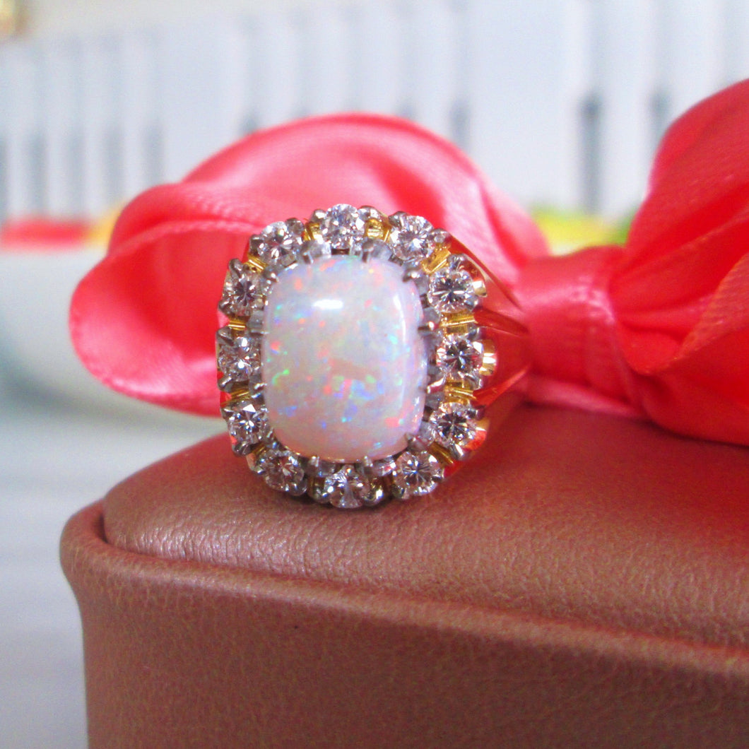 18ct Heavy Yellow Gold Solid Opal & Diamond Halo Cluster Ring