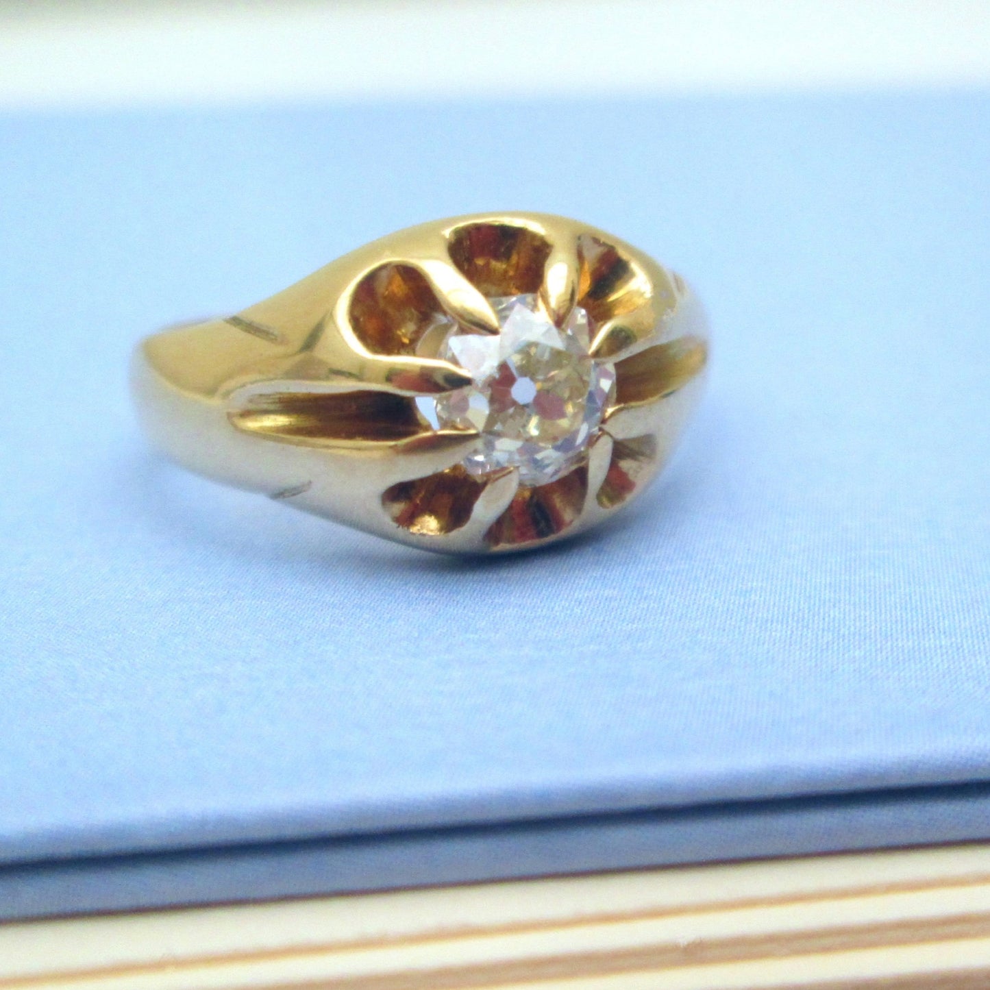 Edwardian 18ct Yellow Gold Old Mine Cut Diamond Solitaire Signet Ring