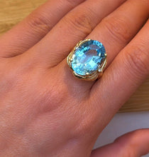 Load image into Gallery viewer, 14ct Yellow Gold Heavy Large Oval Cut Blue Topaz &amp; Diamond Solitaire Ring
