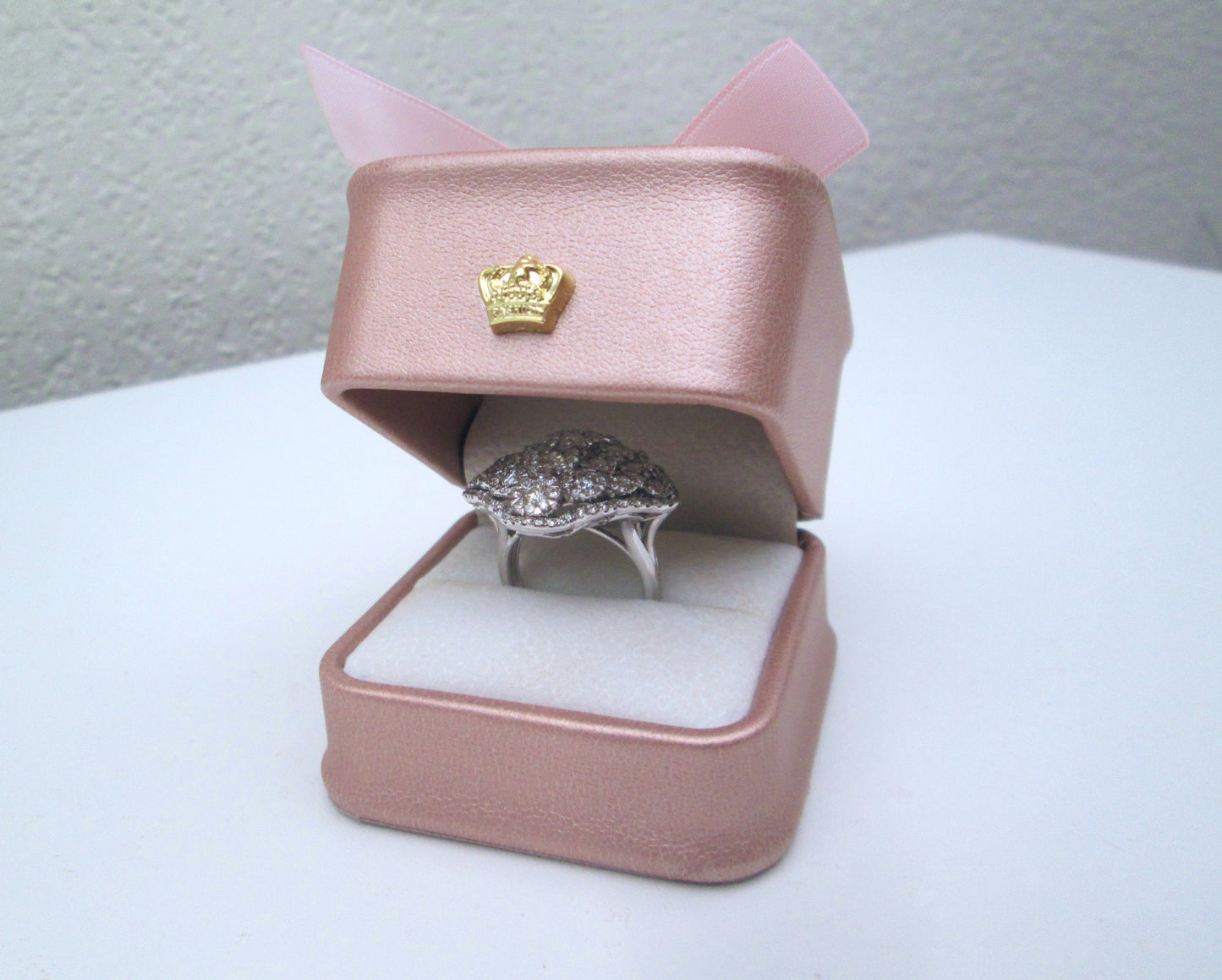 18ct White Gold 3.50ct Large Diamond Daisy Cluster Ring