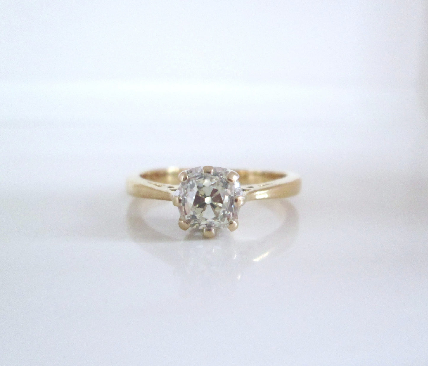18ct Gold 1.00ct Old Mine Cushion Cut Diamond Solitaire Engagement Ring