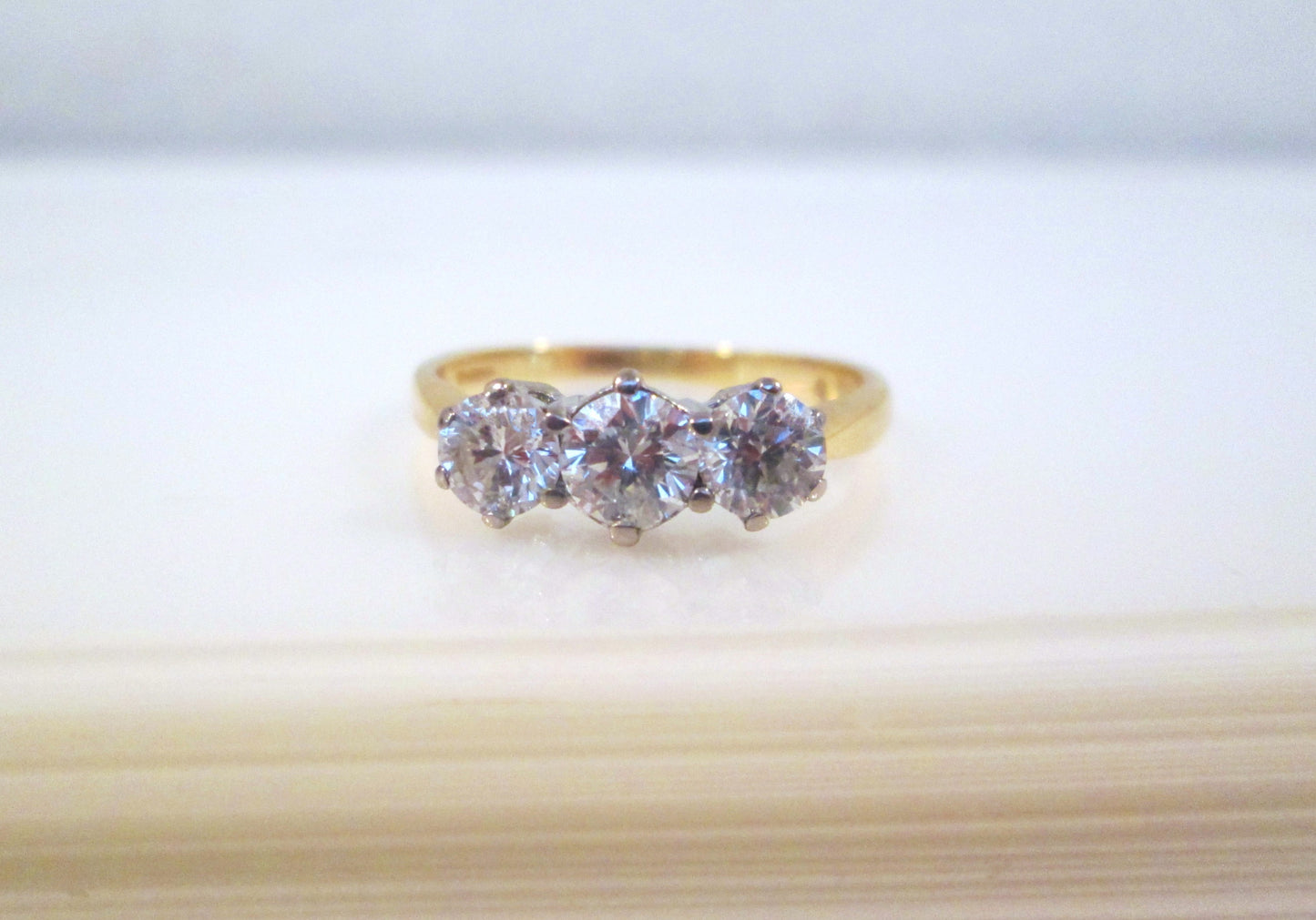 18ct Yellow Gold 1.00ct Three Stone Brilliant Cut Diamond Trilogy Ring