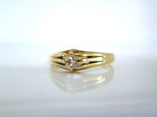 Load image into Gallery viewer, Victorian 18ct Yellow Gold Old Mine Cut Diamond Gypsy Men&#39;s Signet Ring
