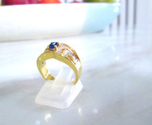 Load image into Gallery viewer, Heavy 18ct Yellow Gold 1.20ct Sapphire &amp; Diamond Solitaire Cluster Chunky Ring

