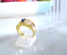 Load image into Gallery viewer, 18ct Yellow Gold Sapphire &amp; Diamond Solitaire Cluster Ring
