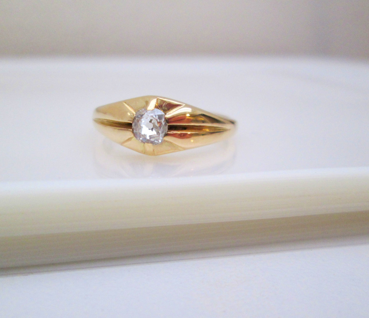 18ct Yellow Gold Old Mine Cut Diamond Signet Solitaire Ring