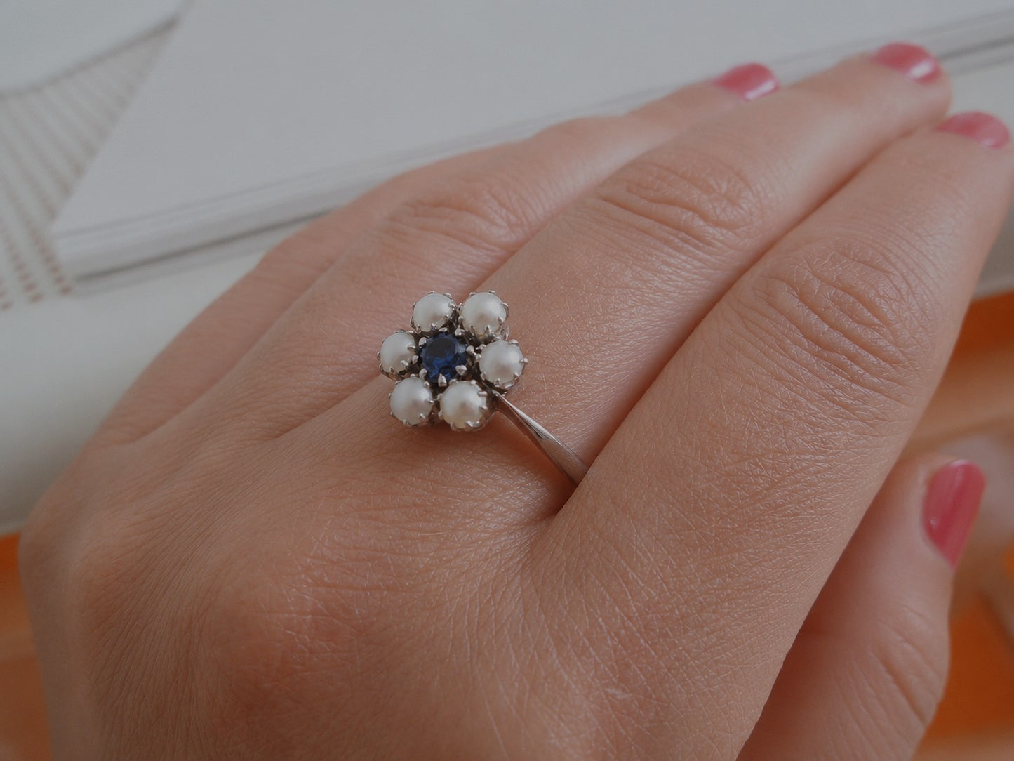 18ct White Gold & Platinum Sapphire & Pearl Daisy Cluster Ring