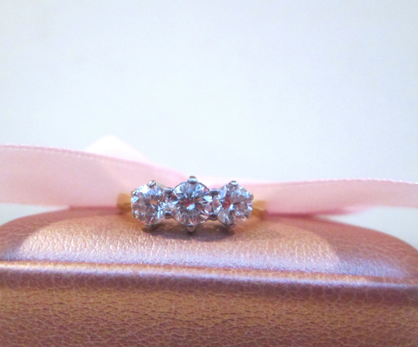 18ct Yellow Gold 1.00ct Three Stone Brilliant Cut Diamond Trilogy Ring