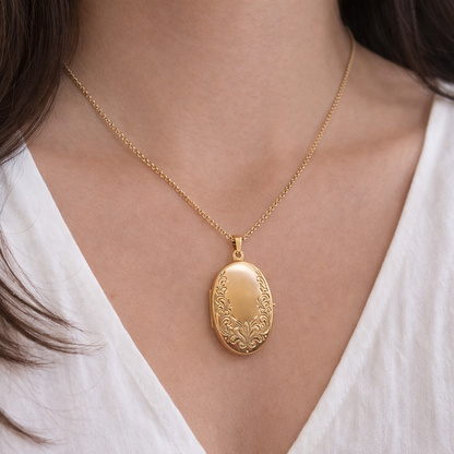 1980s 9ct Yellow Gold Locket Pendant Belcher Chain Necklace