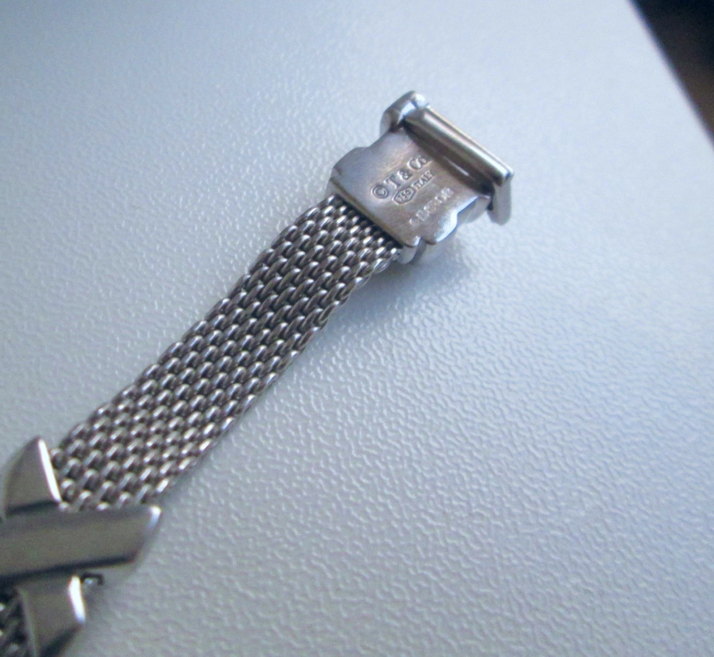 18ct White Gold Rare Designer Diamond Cross Mesh Bracelet