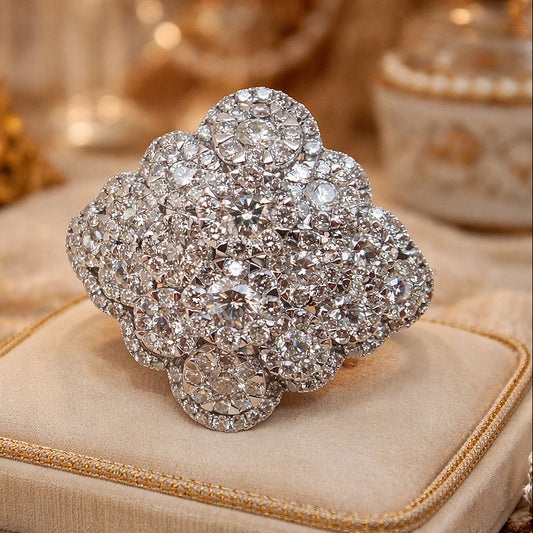 18ct White Gold 3.50ct Large Diamond Daisy Cluster Ring